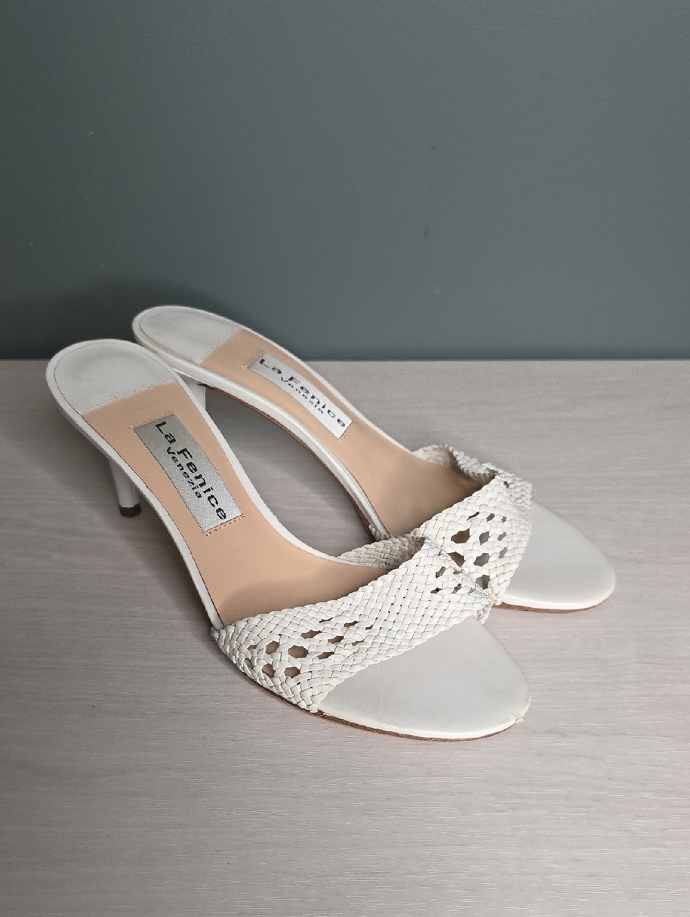 White Braided Leather Slide Heels La Fenice Venezia Size 8.5 Bridal, BRIDE
